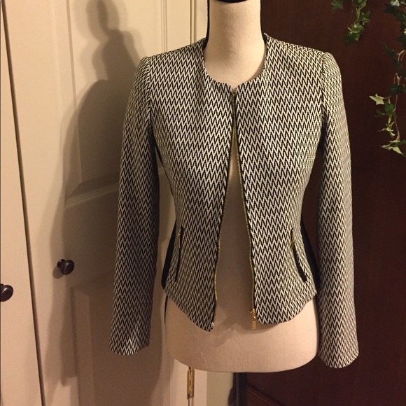 Calvin Klein Jackets & Blazers - Calvin Klein zip up jacket. Size 4 petit